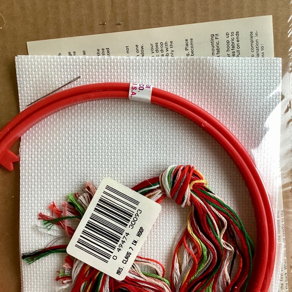 Vtg Counted Cross Stitch Kit Mrs. Claus NIP New Berlin 7” hoop Christmas Holiday - Picture 8 of 10